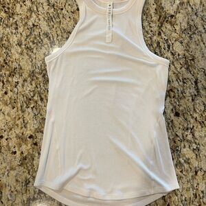 Lululemon Athletica White Ribbed Tank size 6